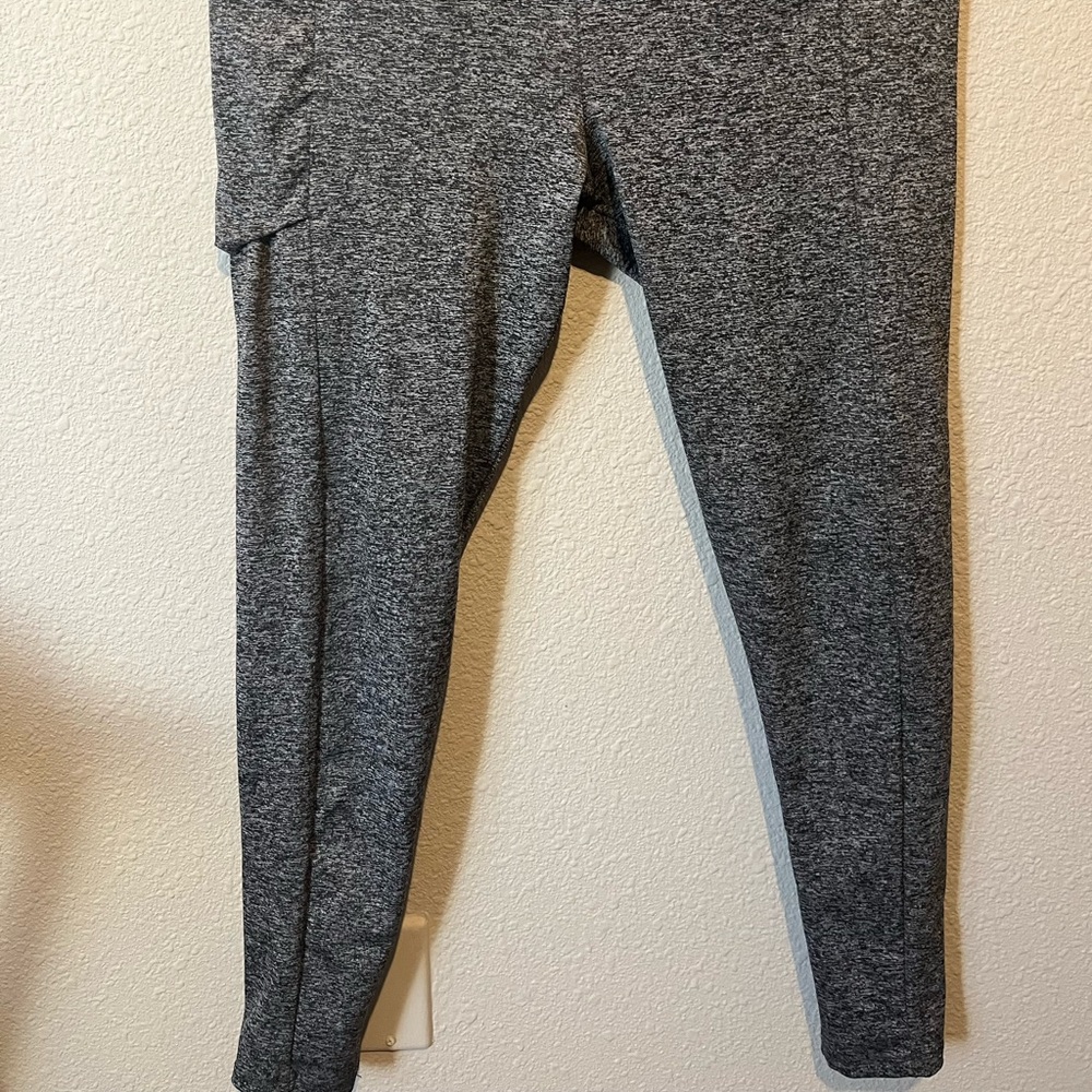 Women’s Athletic Leggings